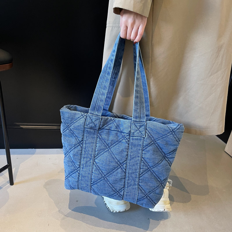 Bolso de mezclilla Bolso de hombro rombo de invierno 2024 para mujer Bolso de alta capacidad Bolso de viaje de clase al por mayor