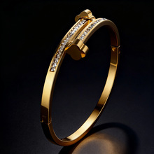 �����C �W���r�����~���_�����CŮ�荿羳���u18K����ɫ�֭h