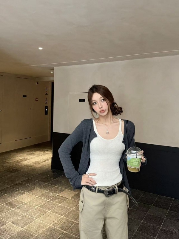 韩系灰色长袖针织小开衫女早秋超好看披肩外套休闲慵懒风上衣外搭|undefined