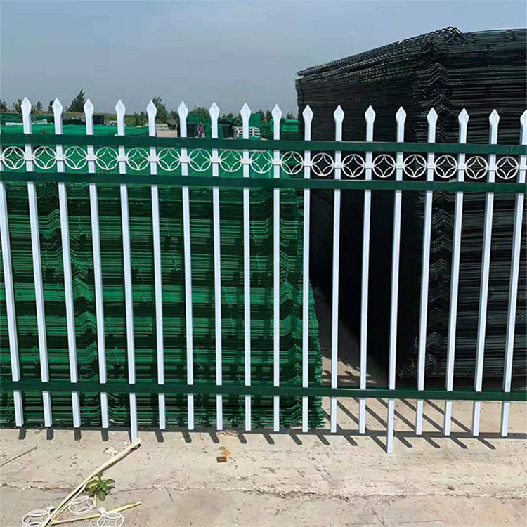 供应镀锌管栅栏市政防护栏杆带标语栏杆