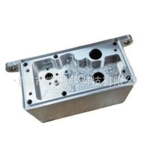 ͨӍ΢���aƷǻ�w�V����������㲿���X6061CNC�ӹ�܇��㊴�