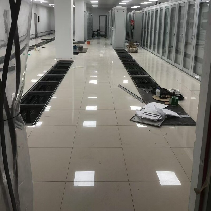 セラミック架空防静電床材 アイボリーホワイト 監視室 機械室 学校 データセンター 制御室 架空床材|undefined