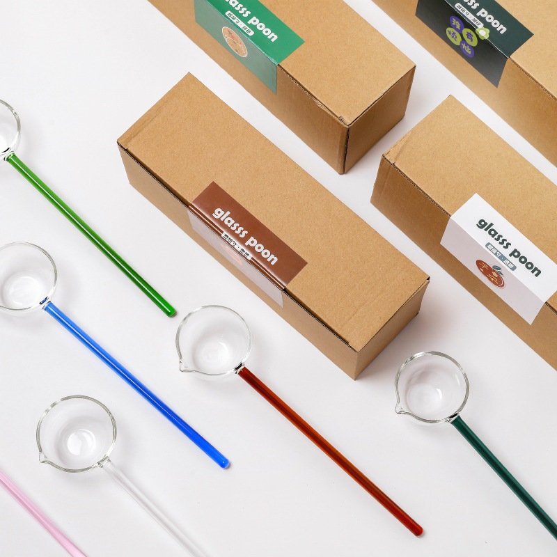 Fábrica creativa leche postre cuchara de color de vidrio hecho a mano boca puntiaguda cuchara sopa hogar boca oblicua hervida cuchara de vidrio de vino tinto