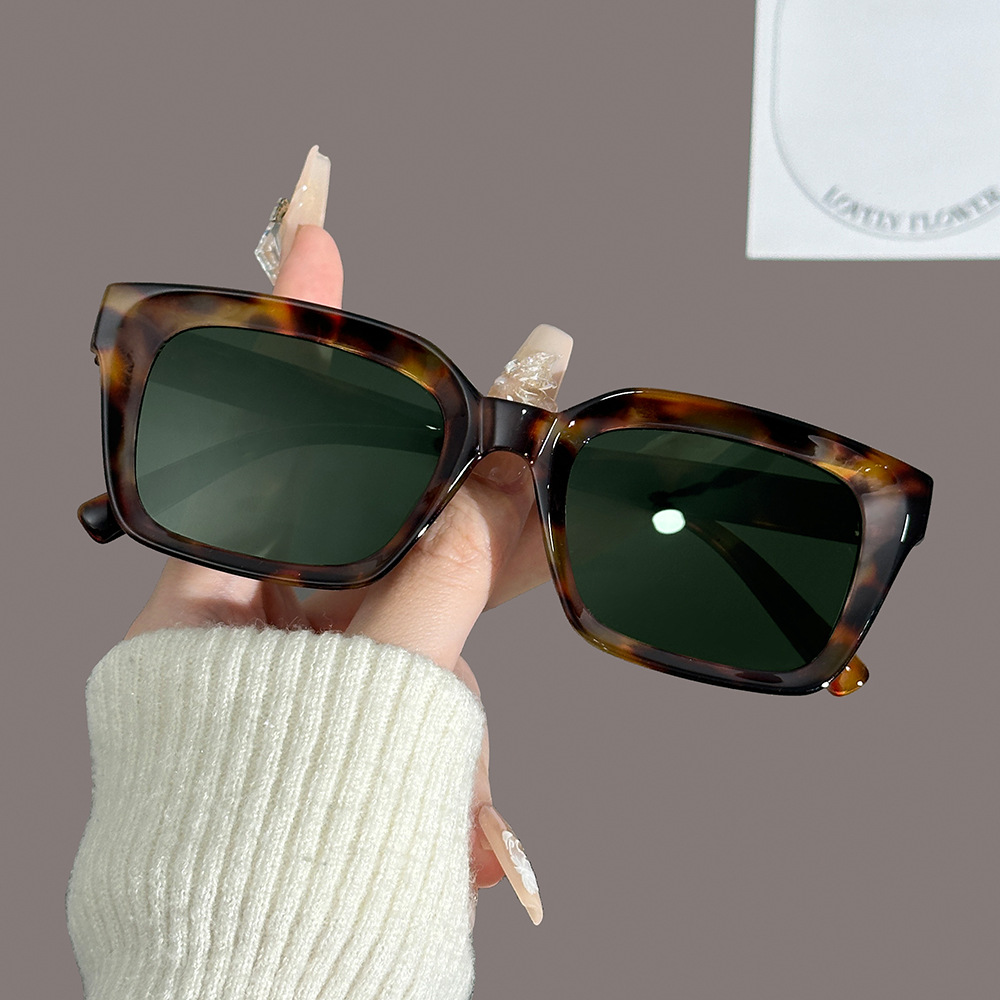 Classic multicoloured sunglasses
