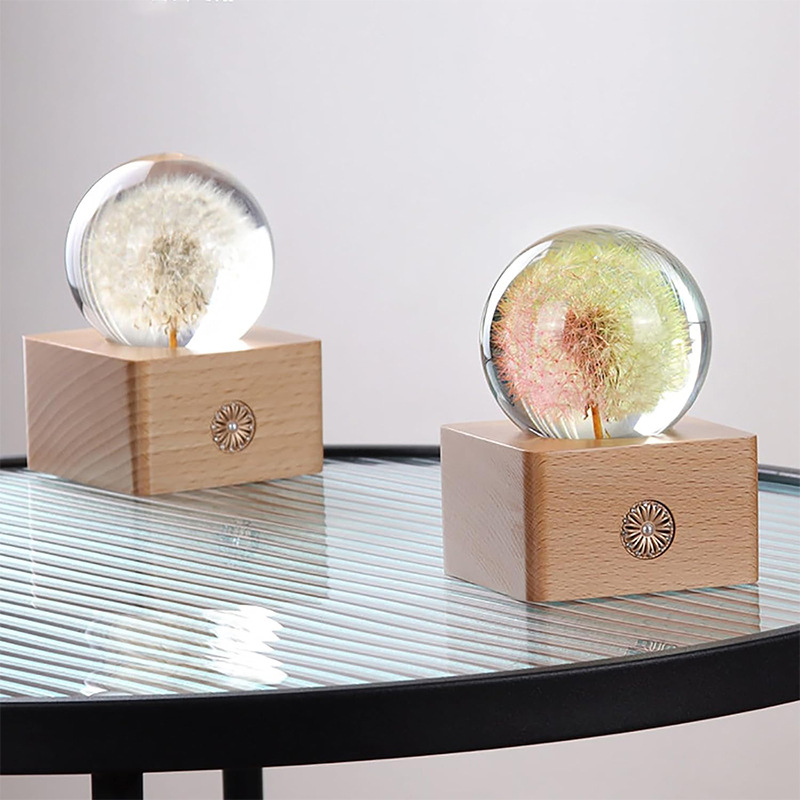 Dandelion Dried Flower Crystal Ball Transparent Resin Crafts Souvenir Practical Gift Night Light Home Decoration