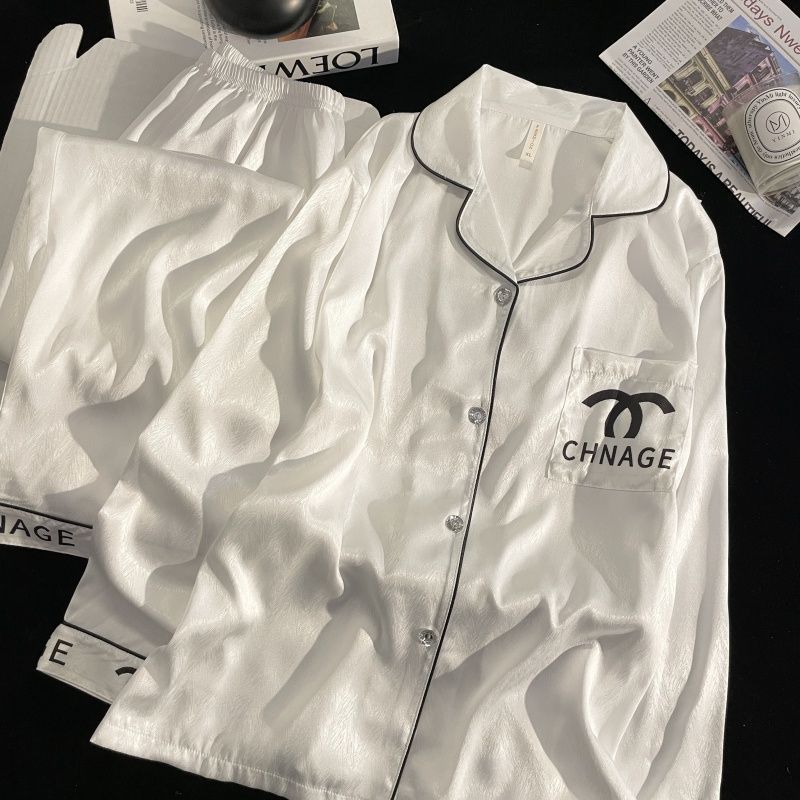 春と秋のパジャマの女性の氷糸の綾の長袖のズボンの2つのセットの小さい襟の家の服のスーツ
