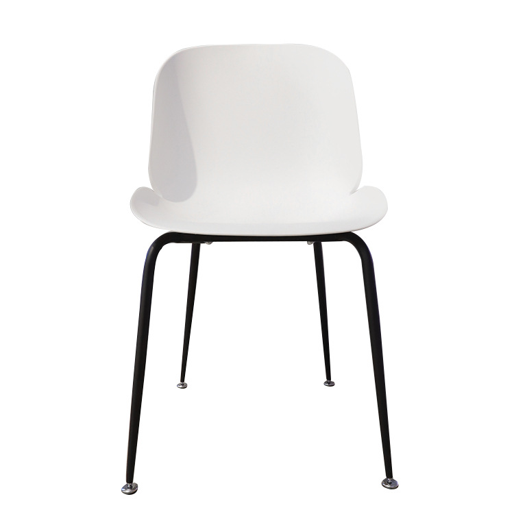 Exportación de taburetes de plástico respaldados nórdicos silla de comedor al por mayor silla de comedor moderna silla de comedor de plástico simple