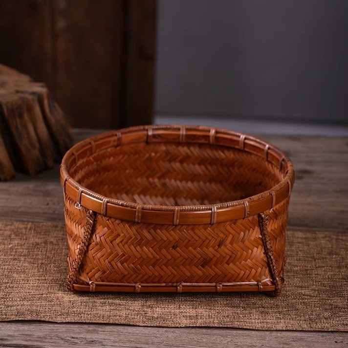 New handmade bamboo woven basket, retro small flower basket, old-fashioned basket, fruit basket, storage basket, fruit plate, flower arrangement bamboo basket