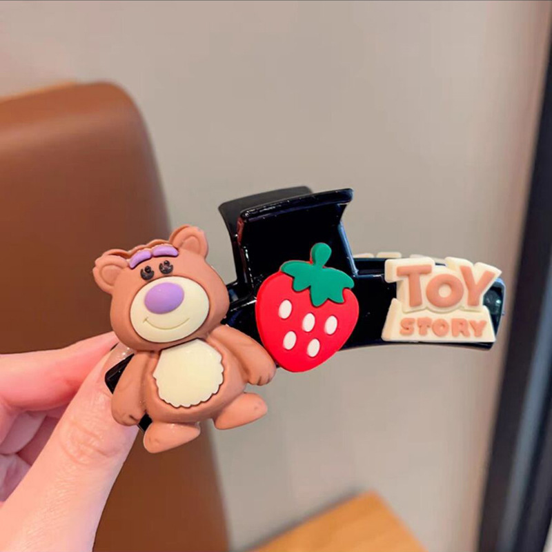 Pinza de oso marrón