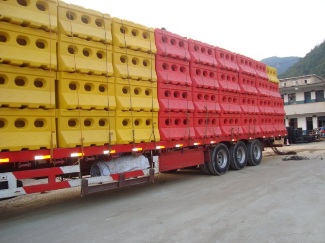 供应吹塑水马 单孔水马 双孔水马 三孔水马 围栏水马 防撞隔离墩