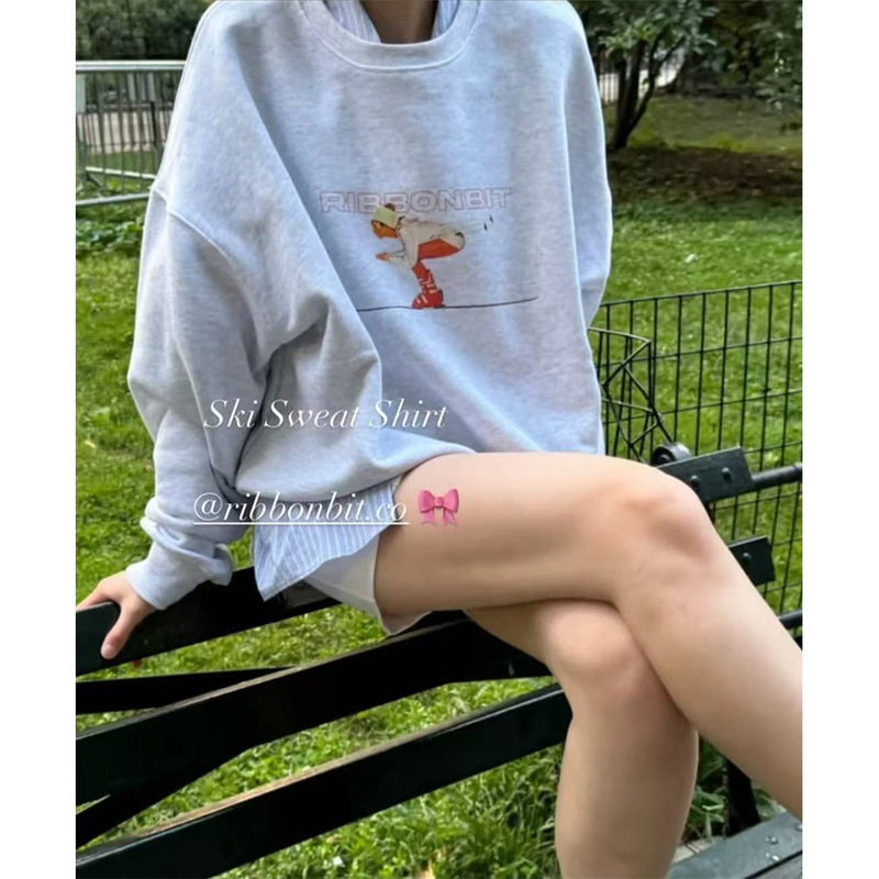 New 2026 Autumn Collection Korean Designer ribb*nbit Cute Retro Little Girl Ski Sweatshirt New 2026 Autumn Collection Korean Designer ribb*nbit Cute Retro Little Girl Ski Sweatshirt