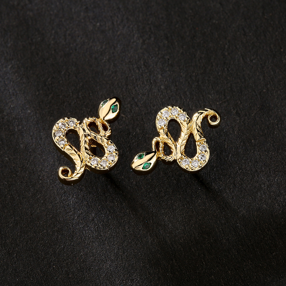 Boucles D&#39;oreilles Serpent En Or 18 Carats Plaquées De Zircon De Cuivre Rétro À La Mode display picture 1