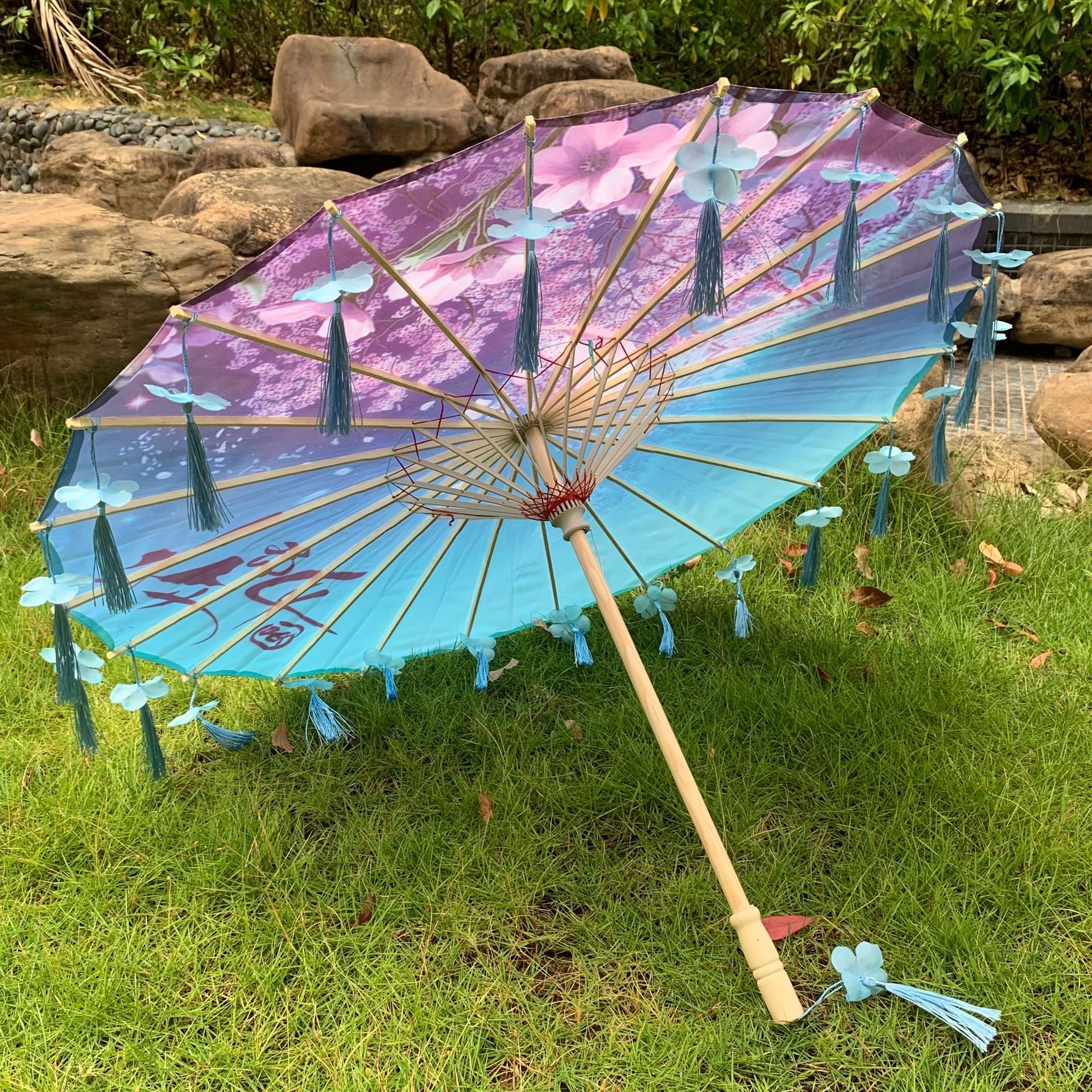 油纸伞流苏伞花瓣伞工艺伞舞蹈走秀拍照装饰伞道具伞吊顶伞古典伞-阿里巴巴