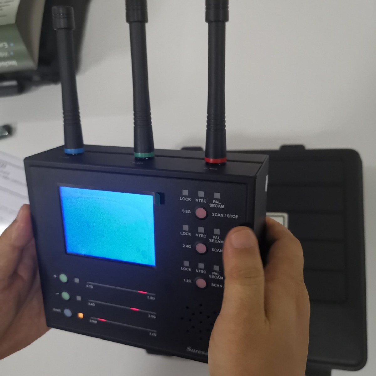 台湾确保安SuresafeVS-125无线摄像头检测仪反拍扫描仪酒店防偷窥