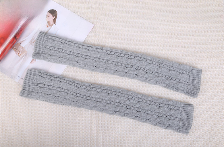 Yifan Autumn and Winter Outdoor Travel Warm Cold-proof Solid Color Twist Long Half-finger Elastic Sleeve Knitted Arm Cover for Women_voghion.com
