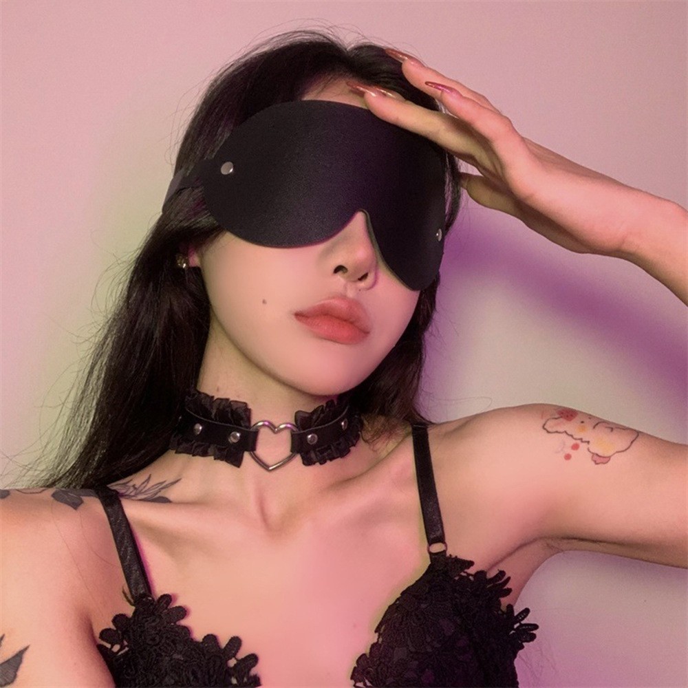 Eyeses Black Leather Half-Face Mask for Adults — detail image 1