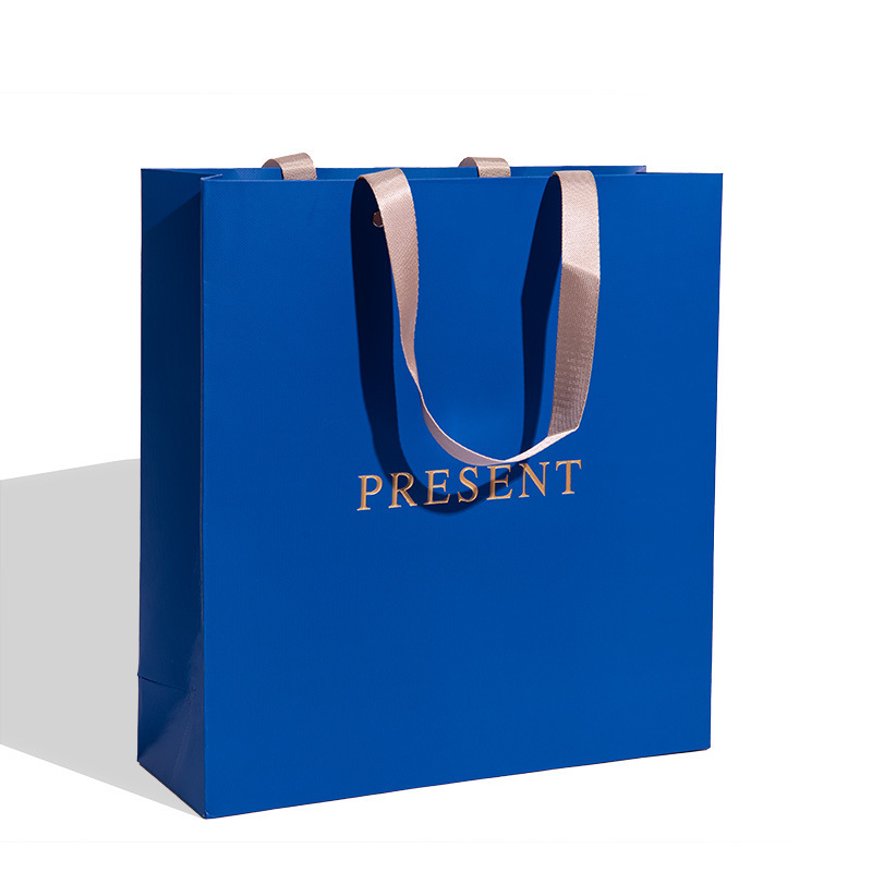 Nueva bolsa de regalo de tarjeta blanca de alta gama, bolsa de lujo ligera, bolsa de mano, logotipo, bolsa de compras de alta calidad, tienda de ropa de mujer image 8