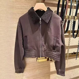 连衣裙;时尚休闲套装;女式衬衫