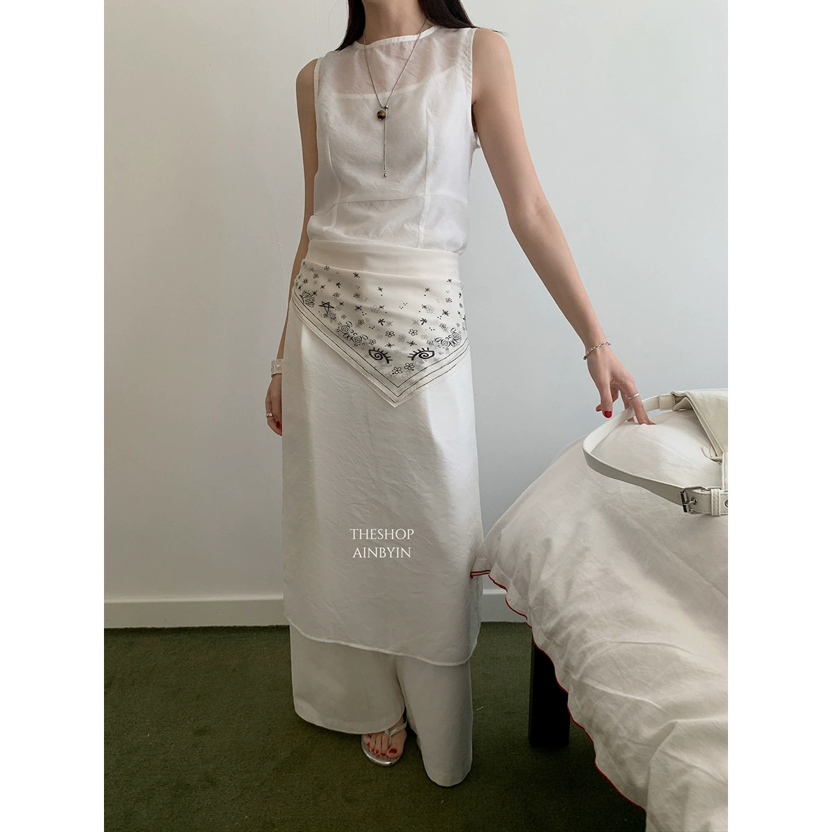 Yi En Ou inbyin чувство атмосферы