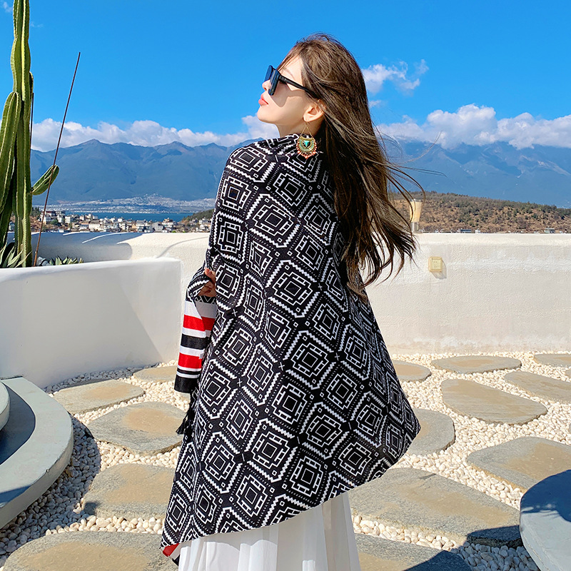 Comfortable breathable soft fashionable trend beach scarf