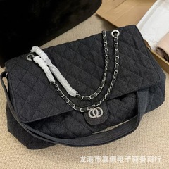 古い空港のバッグを作る丹寧デニムのバッグの広い肩ベルトの女性の大容量のチェーンの斜め掛けのレジャー旅行のカバン