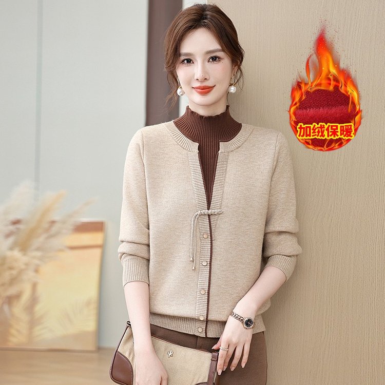 Mother's Autumn and Winter Knitted Fake Two-piece Top One-piece Velvet Thickened Base Middle-aged and Elderly Women's National Style New Chinese Sweater