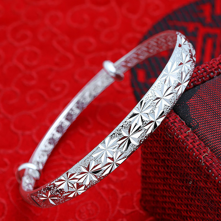 elegant universal silver bracelet