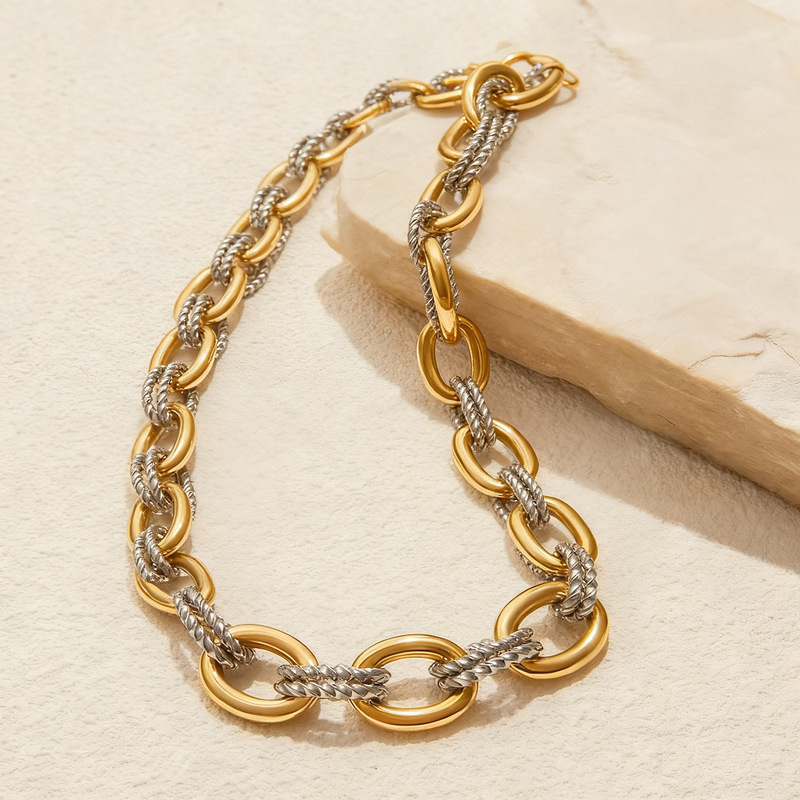 European and American Style Two-Color Braided Thick Chain Necklace, Personalized Exaggerated Clavicle Chain, Fashion Blogger's Same Style Stainless Steel Accessories
