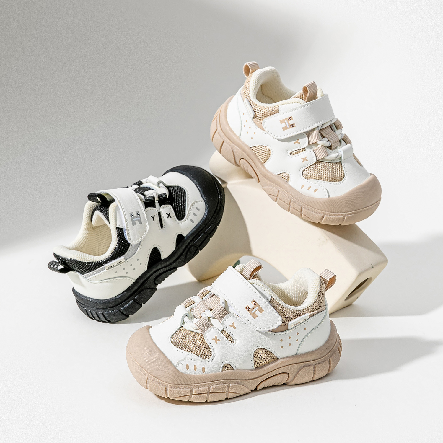 2025新款学步鞋婴儿软底防滑秋款男宝宝鞋子透气女单鞋童鞋防掉跟