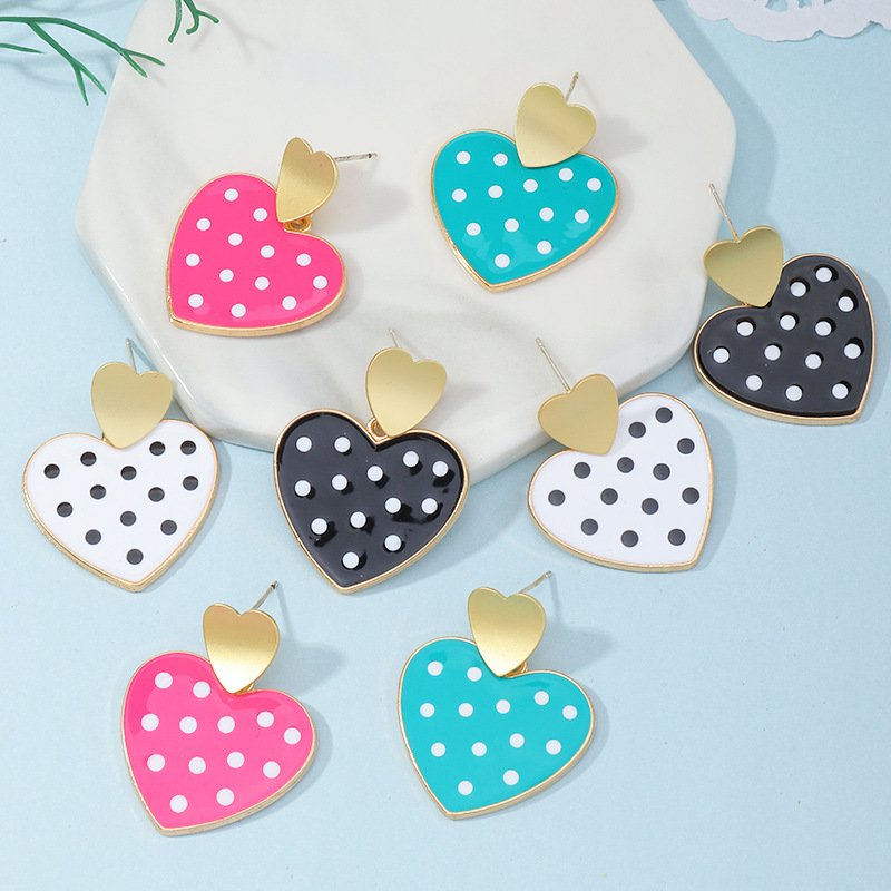 Retro Simple Polka Dot Peach Double Love Earrings display picture 2