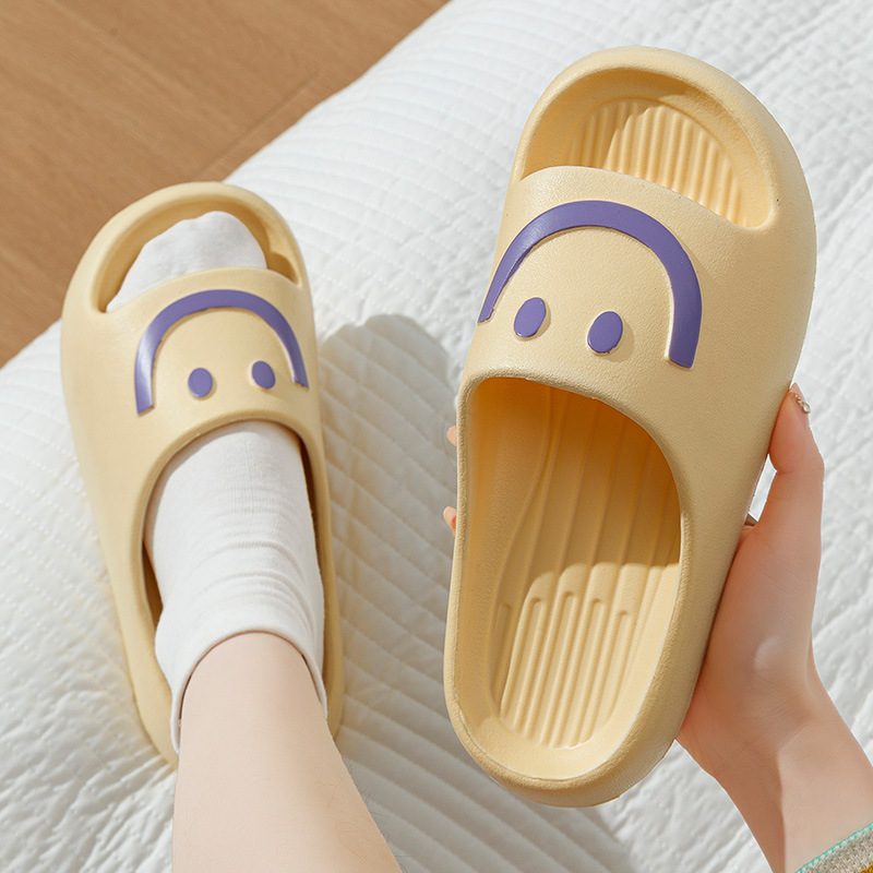 Slippers cartoon new Korean style smiley face couple summer indoor home bathroom bath slippers men and women thick bottom