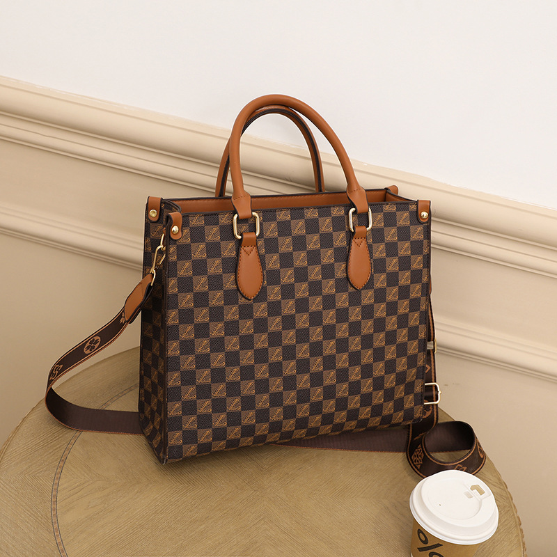 Tote Large Bag For Women 2023 Years New Versatile Large Capacity High Quality Internet Celebrity Niche Single Shoulder Crossbody Handbag For Women_voghion.com