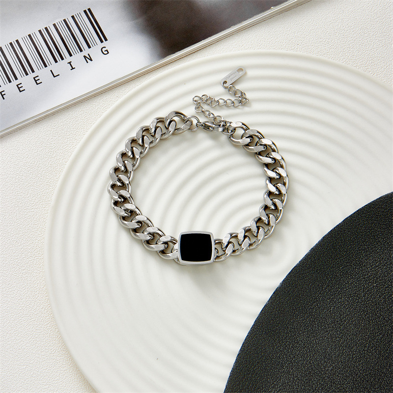Women'S Gender Inlaid Gold Design Hip-Hop Geometric Stainless Steel No Inlaid Bracelets In Bulk