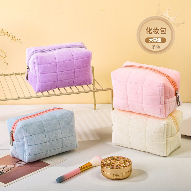 2026 New Velvet Embroidered Plaid Pillow Bag, Large Capacity Foldable Makeup Bag, Travel Storage Bag, Cross-Border Hot Item 2026 New Velvet Embroidered Plaid Pillow Bag, Large Capacity Foldable Makeup Bag, Travel Storage Bag, Cross-Border Hot Item