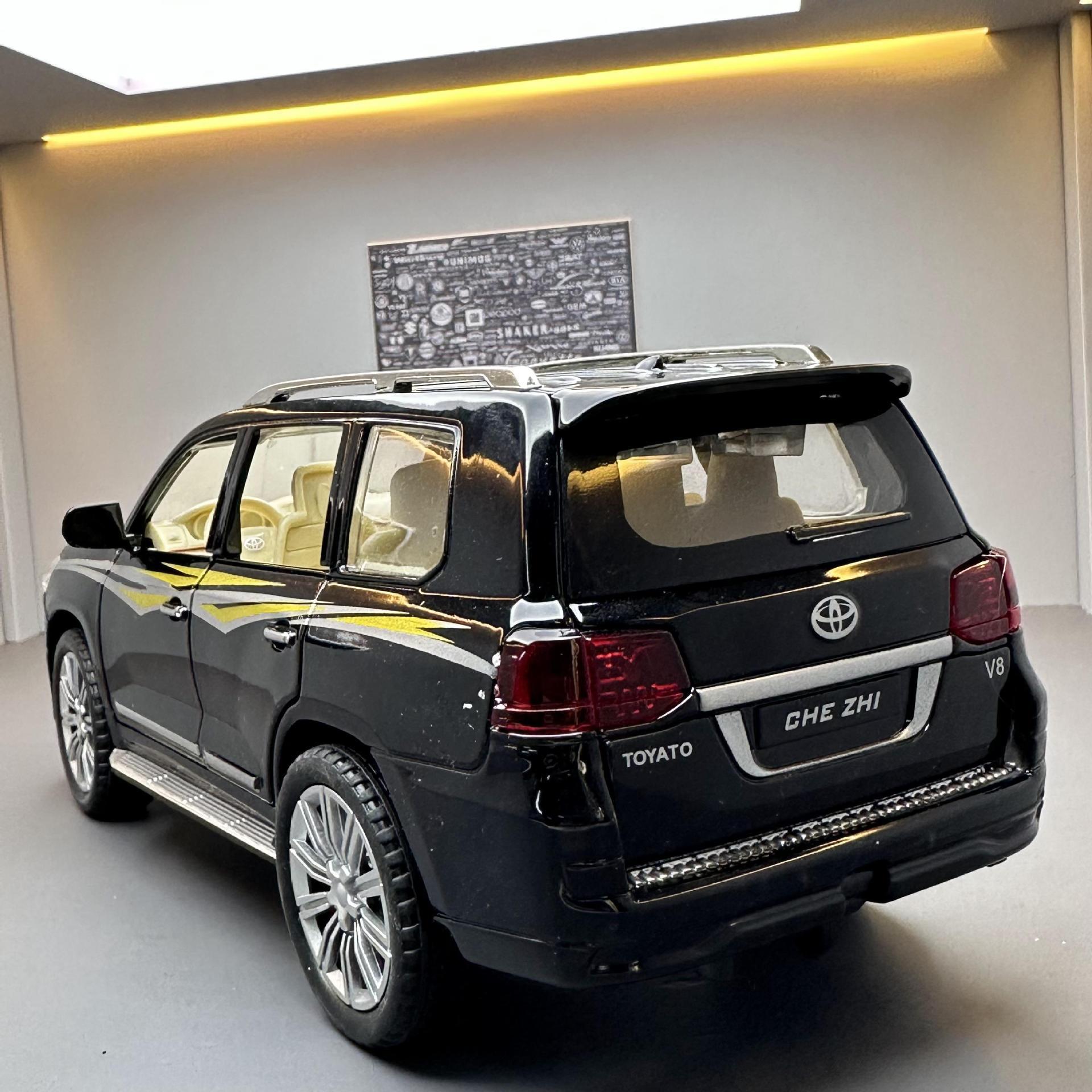 Coche 1:24 aleación coche modelo landkuroze vehículo todoterreno con sonido y luz batería coche música modelo adornos