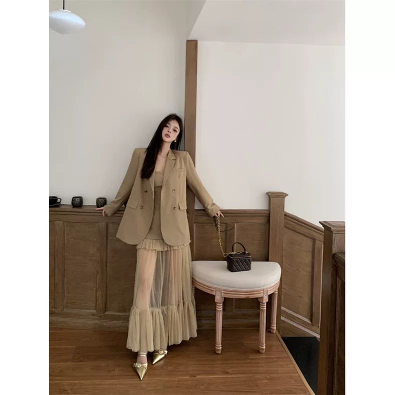 Khaki Loose Suit Jacket for Women Autum 2024 New High-End Mid-Length Casual Long-Sleeved Suit Top