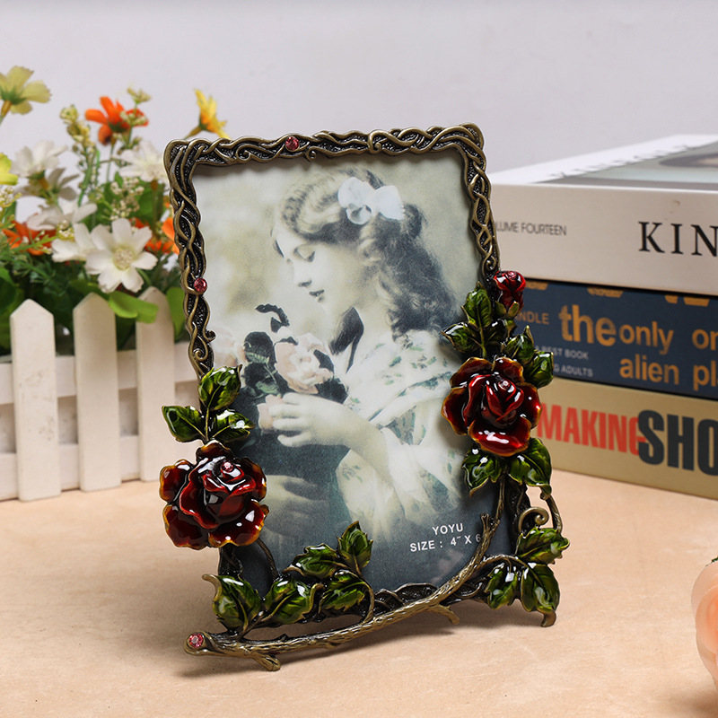 Fashion European-style retro Rose Metal photo frame table, family ornaments decorative embellishment photo frame