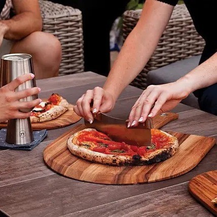 Suministro directo de fábrica pala de pizza de madera de acacia herramienta para hornear de madera maciza tablero de pizza tablero de madera para hornear de 12 pulgadas con mango image 6
