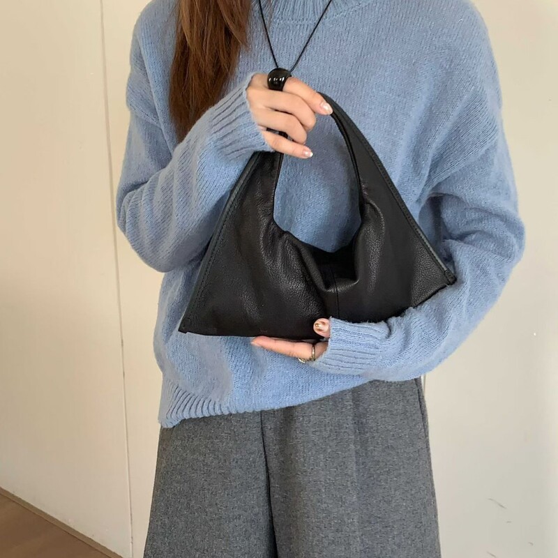 First-Layer Goatskin Normcore Small Triangle Bag Mini Exquisite Small Tote Genuine Leather Satchel Shoulder Cross-Body Soft Leather Small Bag