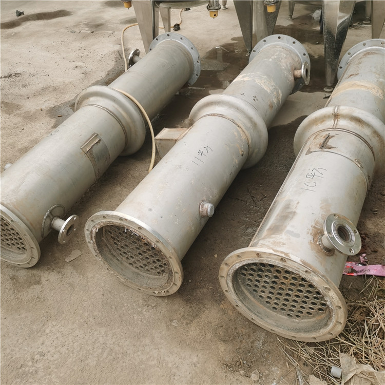 列管冷凝器钛材60-300平方钛材列管冷凝器强制循环挥发器