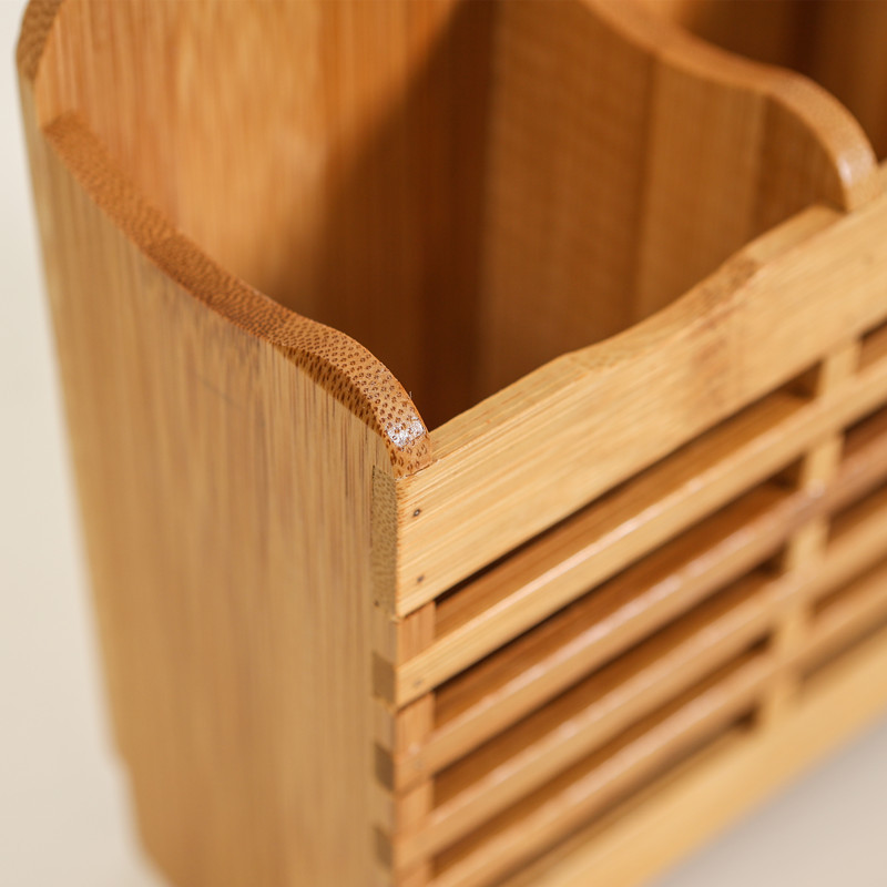 11587413444_1721466858