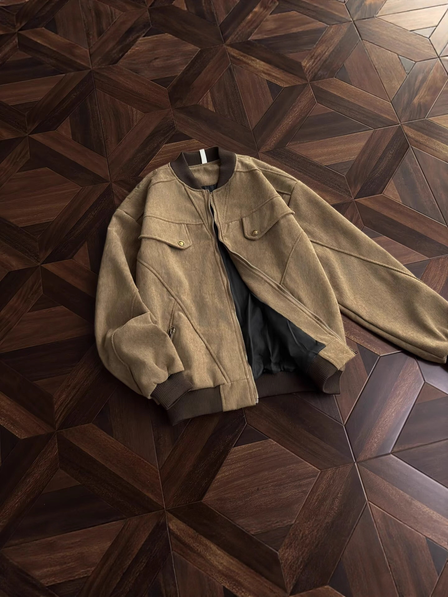 Demi-season retro jacket for men and women