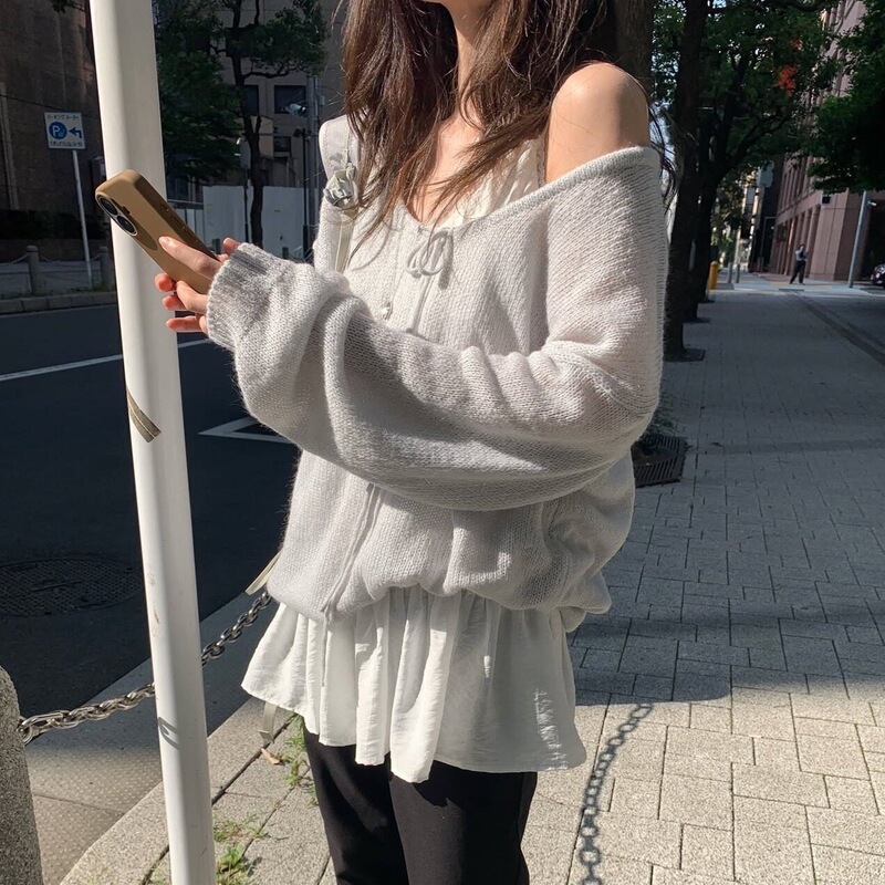 Sizes updated for the new Korean autumn/winter collection: gentle and stylish solid-color knit sweaters with a relaxed fit