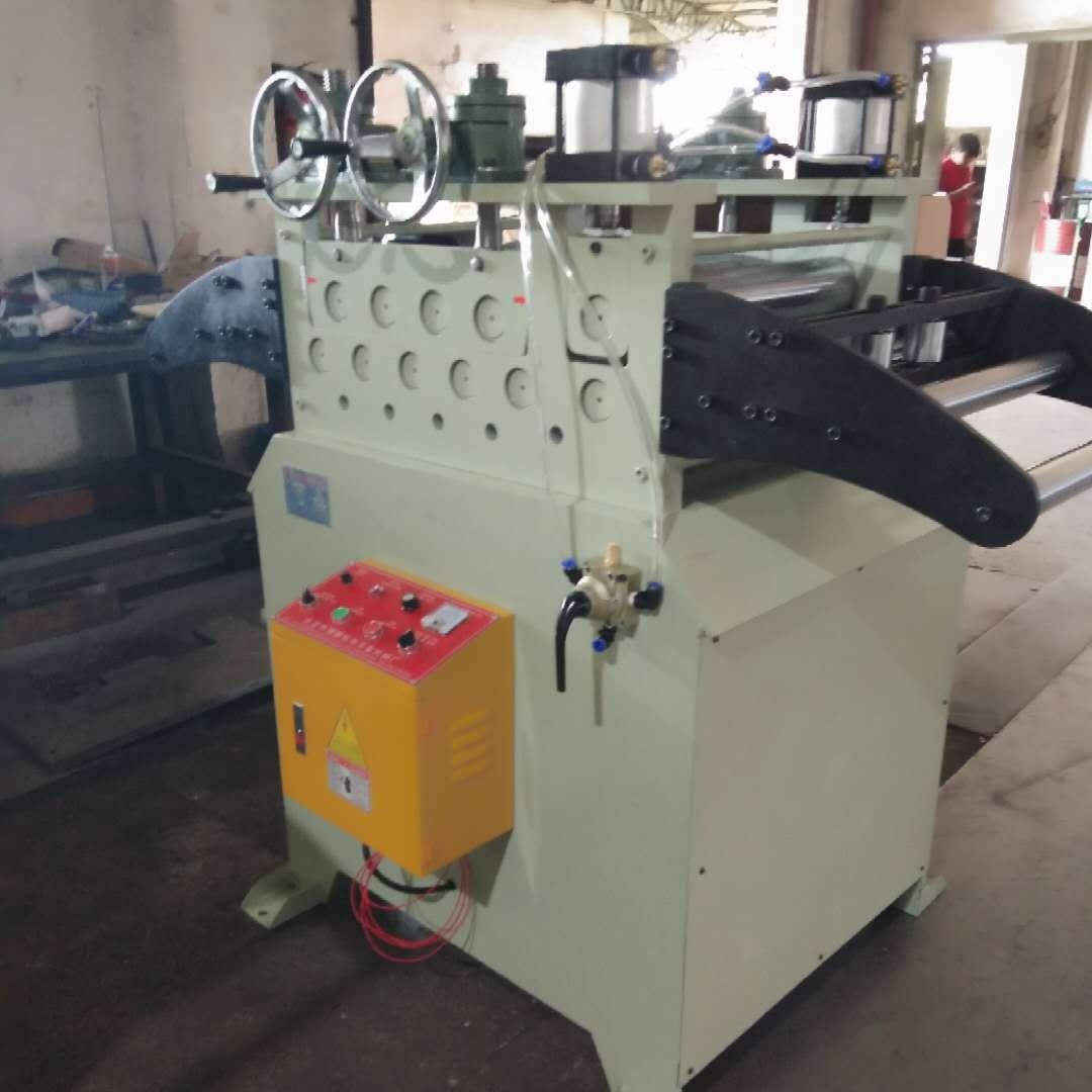 深圳供应厚板矫正机  优质厚板校平机  厚板整平机 平整机