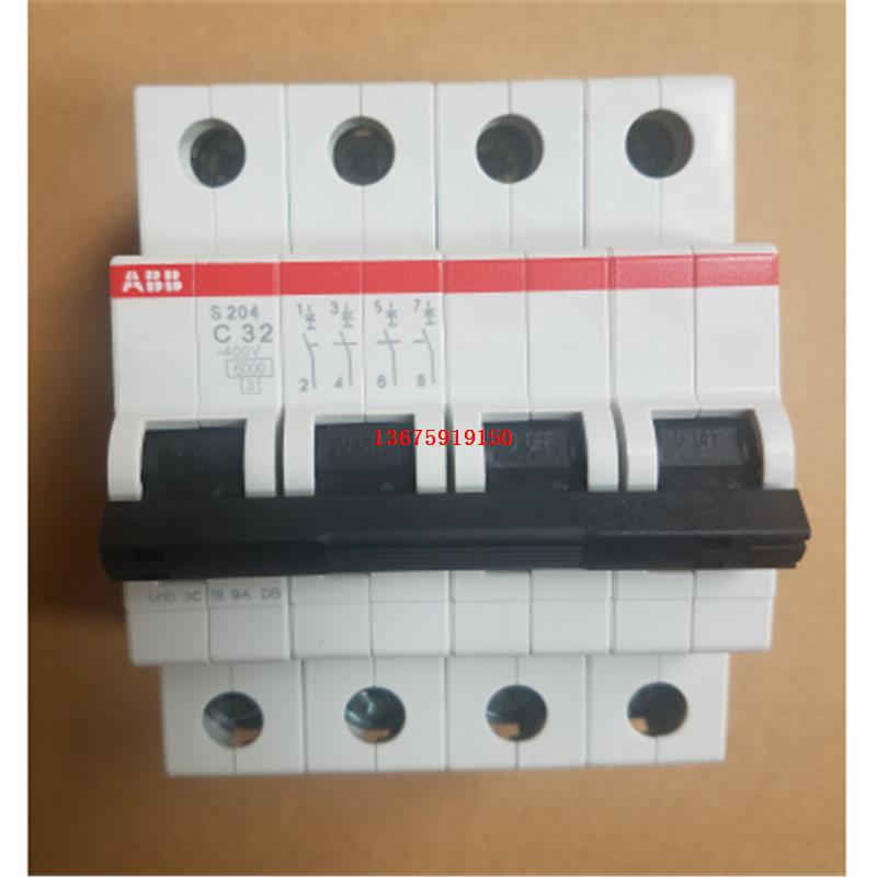 ABB微型断路器  S204-C32  4P  32A