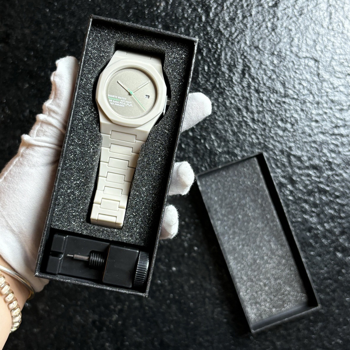 1158-12 domestic movement battery double snap button