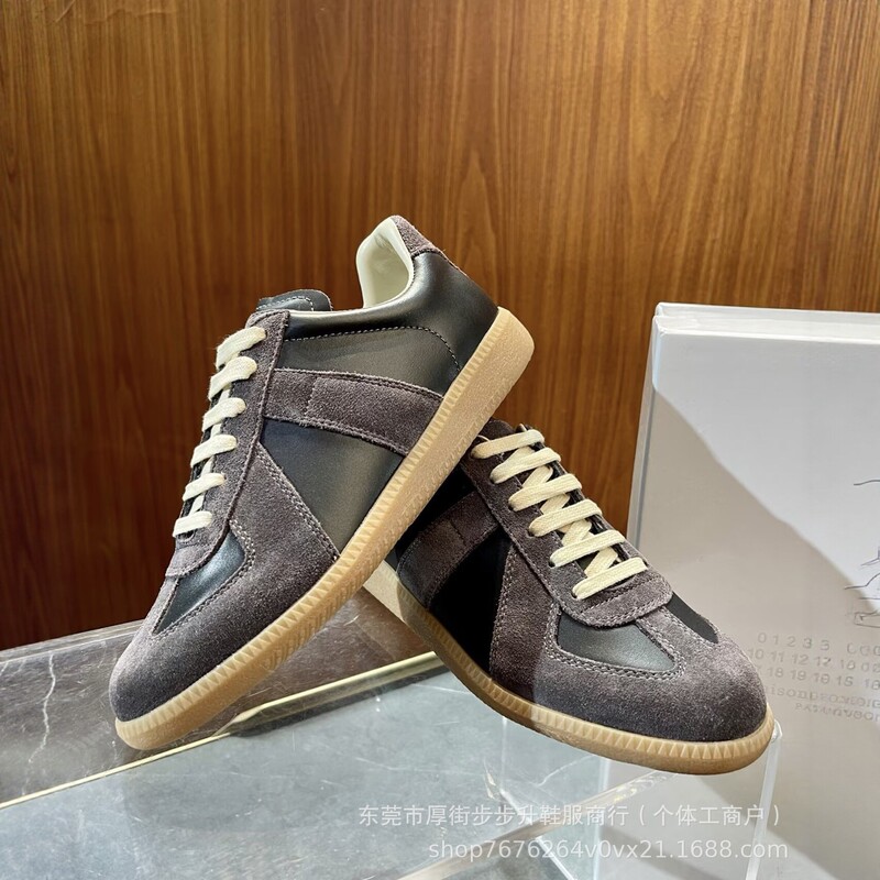 Popular cross-border in-stock MM6 German training shoes for men and women, genuine leather, color-blocked, lace-up, large size, casual sneakers, versatile for sports Popular cross-border in-stock MM6 German training shoes for men and women, genuine leather, color-blocked, lace-up, large size, casual sneakers, versatile for sports