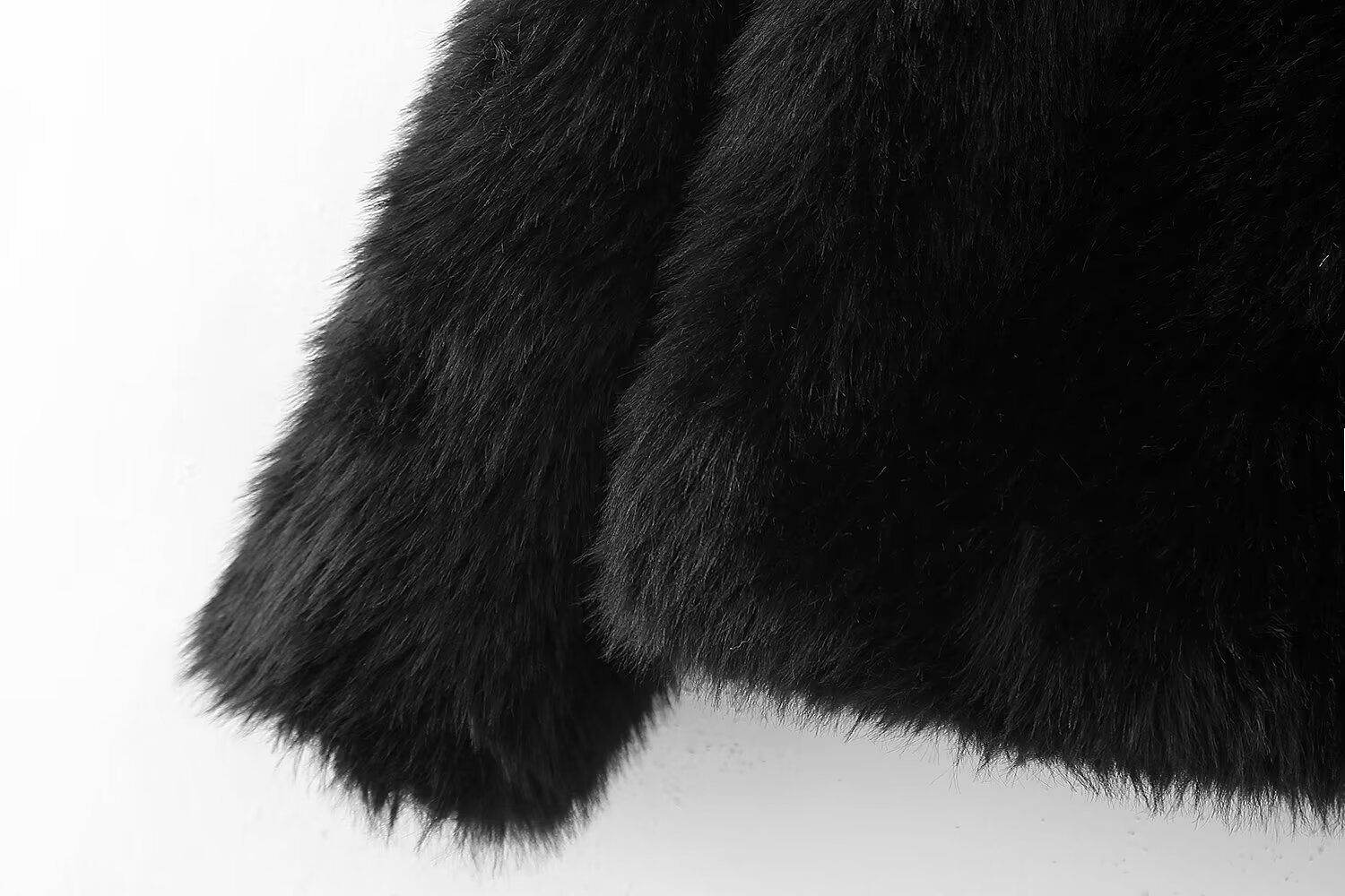 1330g Weight Faux Fur Coat Outerwear Type Long Sleeve Sleeve Length Single Breasted Placket Type Polyester Fabric Type Long Top Length Coat Tops Type Holiday Occasion Turndown Neckline Loose Fit Type Solid Color Pattern Winter, Autumn Season Women's Gender Pocket Design Elegant, Streetwear Style Women's Elegant Streetwear Solid Color Pocket Single Breasted Coat Faux Fur Coat 32
