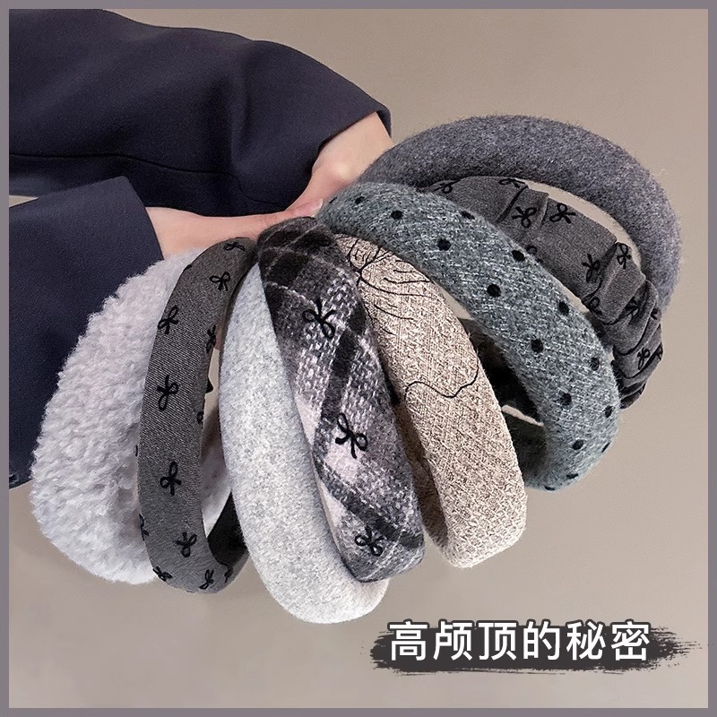 Otoño e invierno peluche gris banda de cabello de mujer alta sensación de salir alojado clip de cabello alto cráneo banda de cabello tocado