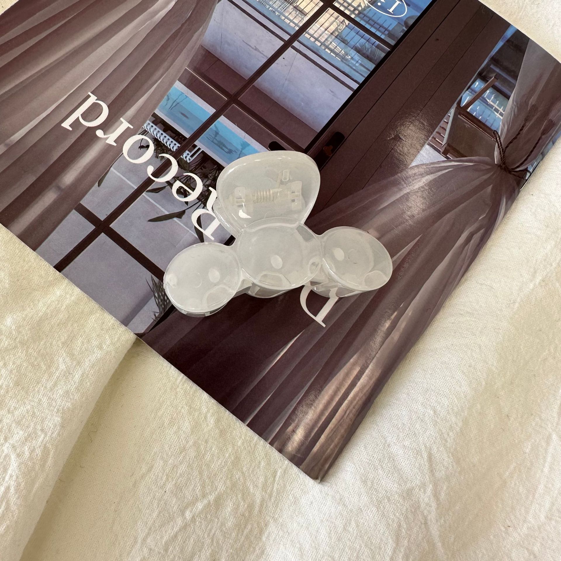 Eleganter, schlichter, hoher Pferdeschwanz-Clip im rosafarbenen Stil, Haarclip in kleiner Größe, internetberühmter Pony-Clip für Damen im Internet, für das Vorwort_voghion.com